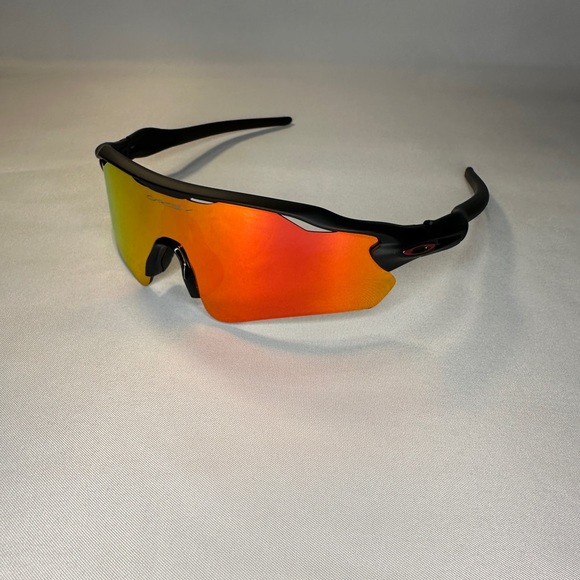 OAKLEY Radar EV Path Torch Red Prizm Lens - Picture 3 of 5